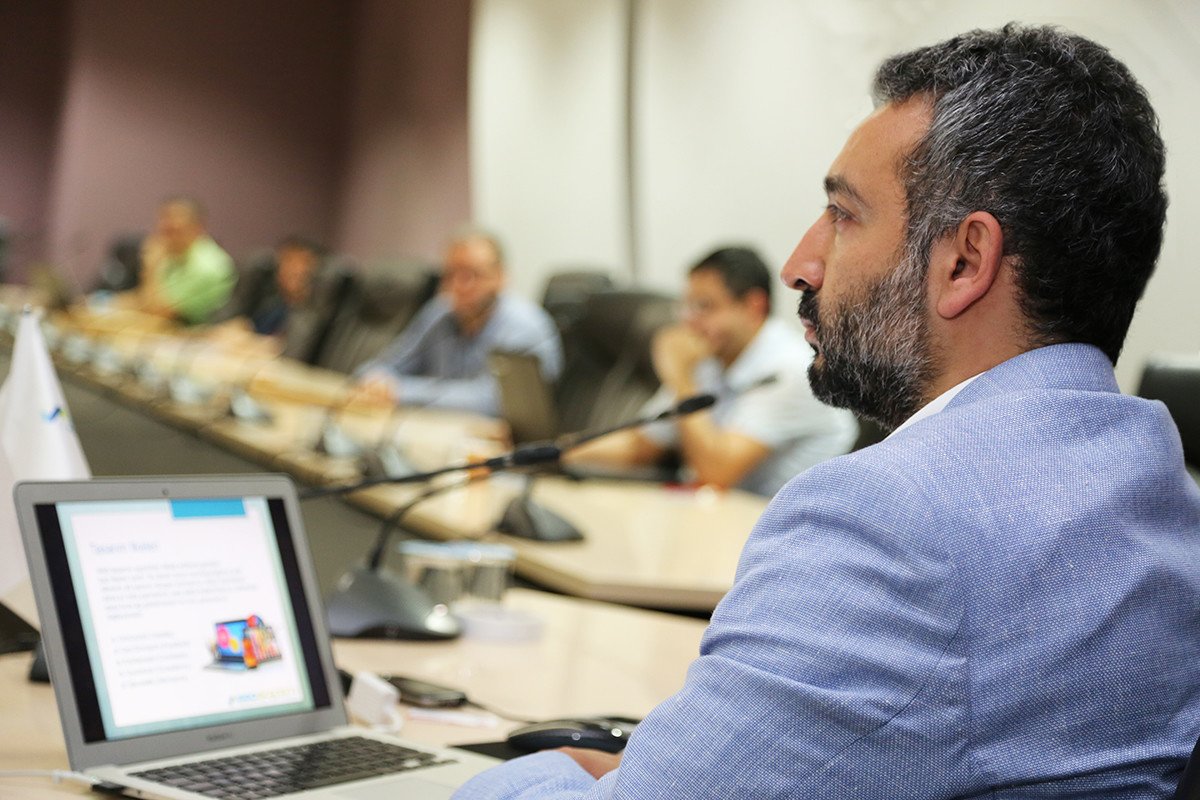 Girisimci Orhan Gurbuz