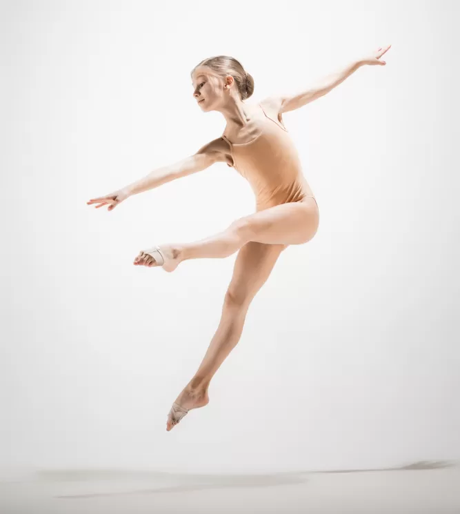 dans akademi iletişim