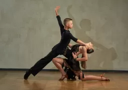 genç latin dans eğitimleri