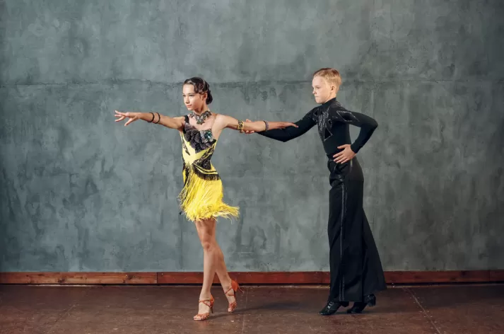 genc salsa dans kursu