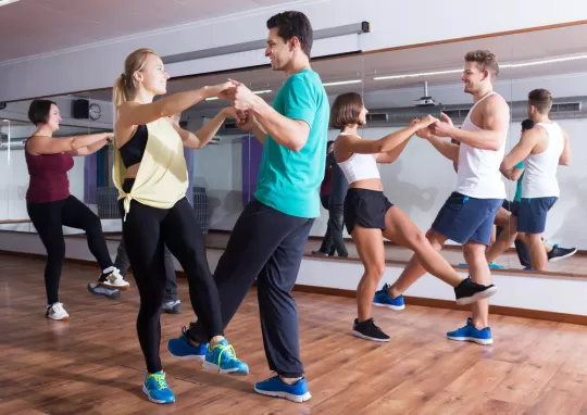 özel sosyal latin dans dersi