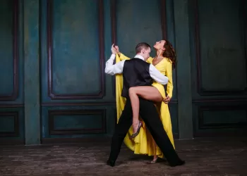 Neden Rueda Kursu? – Özgürce Dans Et!