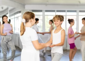 Çayırova Dans Kursu: Her Yaşa Uygun Profesyonel Eğitim