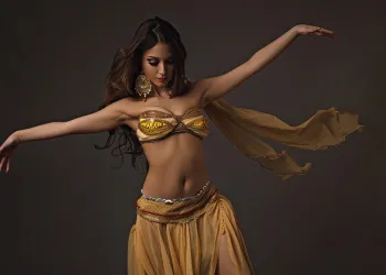 1 Saat Oryantal Kaç Kalori Yaktırır? (Uzman Diyetisyen ve Dans Eğitmeni Cevaplıyor)