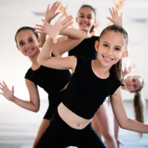 Haydi Dansa! - Müziğin Ritmiyle Eğlenceye Katıl!