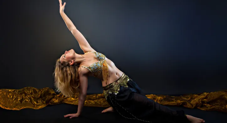 Oryantal Dans Kaç Ayda Öğrenilir? Gerçekçi Süreler ve Öğrenme Hızınızı Etkileyen 8 Faktör