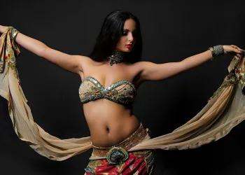 Oryantal Ne Kadar Sürede Öğrenilir? Hedeflerinize Göre Gerçekçi Zaman Çizelgesi