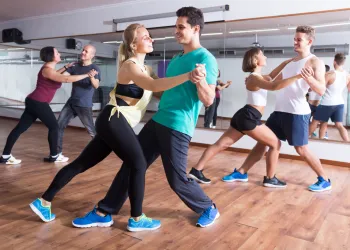 Salsa Kursunda Ne Giyilir?