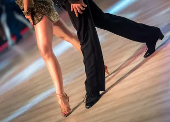 Salsa Yaparken Ne Giyilir?