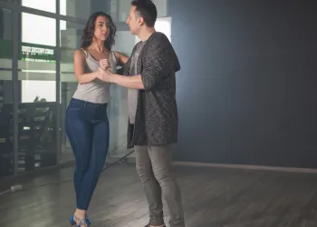 Başlangıç Seviyesinde Dans Özel Ders