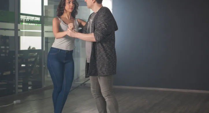 Başlangıç Seviyesinde Dans Özel Ders